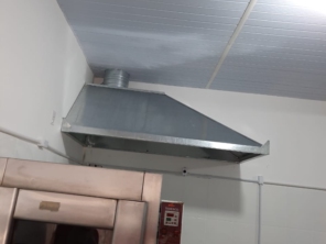 Foto de Pedroso Calhas e Telhados em Curitiba, PR por Solutudo