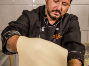 Foto de Yalla Esfihas em Botucatu, SP por Solutudo