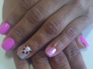 Foto de Bru Máximo Manicure em Avaré, SP por Solutudo