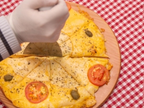 Foto de Pizza da Hora em Santa Cruz do Rio Pardo, SP por Solutudo
