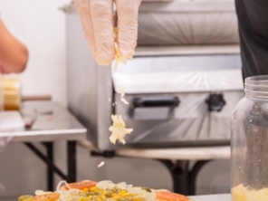 Foto de Pizza da Hora em Santa Cruz do Rio Pardo, SP por Solutudo