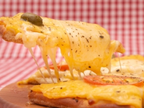 Foto de Pizza da Hora em Santa Cruz do Rio Pardo, SP por Solutudo
