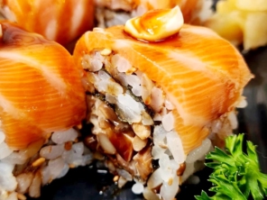 Foto de Varanda do Popôto e Suna Sushibar em Botucatu, SP por Solutudo