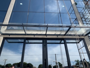 Foto de UpClean Limpeza Pós Obra em Botucatu, SP por Solutudo