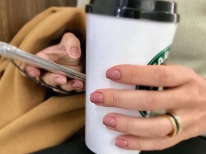 Foto de Manicure Aline Pastro - Método Russo em Jundiaí, SP por Solutudo