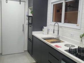 Foto de Frondeli móveis planejados (100% MDF) em São Paulo, SP por Solutudo