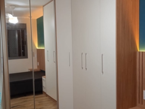 Foto de Frondeli móveis planejados (100% MDF) em São Paulo, SP por Solutudo
