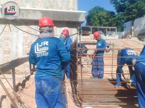 Foto de JR construtora em Fortaleza, CE por Solutudo