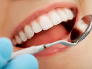 Foto de Dra. Isabela Ervolino - Cirurgiã Dentista - Comfil em Valparaíso, SP por Solutudo