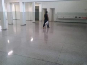 Foto de JJ Acabamentos em Botucatu, SP por Solutudo