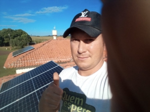 Foto de Denis Energia Solar em São Pedro do Turvo, SP por Solutudo