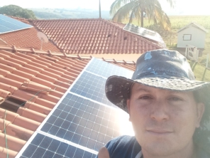 Foto de Denis Energia Solar em São Pedro do Turvo, SP por Solutudo