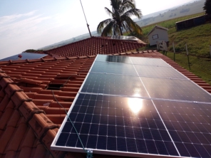 Foto de Denis Energia Solar em São Pedro do Turvo, SP por Solutudo