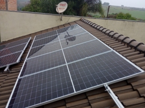 Foto de Denis Energia Solar em São Pedro do Turvo, SP por Solutudo