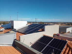 Foto de Denis Energia Solar em São Pedro do Turvo, SP por Solutudo