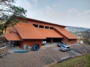 Foto de César Souza - Construtor - Pinturas - Elétricas - Piscinas em Botucatu, SP por Solutudo