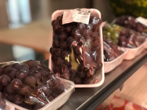 Foto de Mini Mercado Ayres em São Manuel, SP por Solutudo