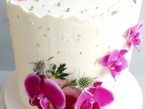 Foto de Que Seja Cake by Livia Peres - Confeitaria em Vila Velha, ES por Solutudo