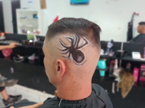 Foto de Barbearia Lenon em Botucatu, SP por Solutudo