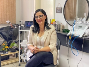 Foto de Cris Belo Terapeuta Capilar em Bauru, SP por Solutudo