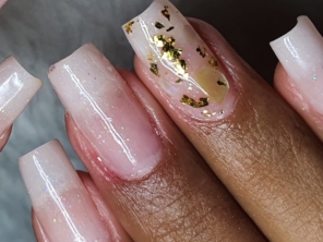 Foto de Leticia Sanches - Nail Designer em Bauru, SP por Solutudo