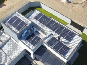 Foto de Studio Energy - Energia Solar em Poços de Caldas, MG por Solutudo