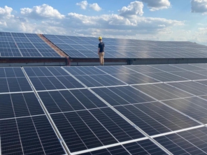 Foto de Studio Energy - Energia Solar em Poços de Caldas, MG por Solutudo