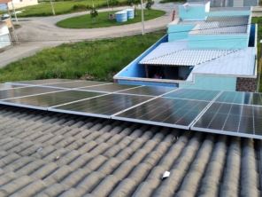 Foto de EcoSoLL Energia Solar em Porto Seguro, BA por Solutudo