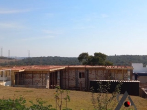 Foto de Avior Construtora em Santa Bárbara Resort Residence, SP por Solutudo