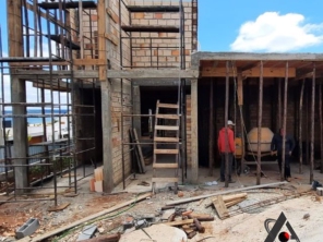 Foto de Avior Construtora em Santa Bárbara Resort Residence, SP por Solutudo