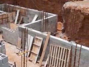 Foto de Avior Construtora em Santa Bárbara Resort Residence, SP por Solutudo