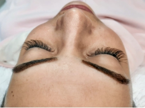 Foto de Rafaella Cruz Embelleze - Clínica de Estética em Itapaci, GO por Solutudo