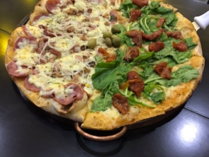 Foto de Dgusta Pizzaria em Bauru, SP por Solutudo