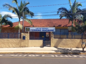 Foto de Lar da Criança Fermino Magnani em Santa Cruz do Rio Pardo, SP por Solutudo