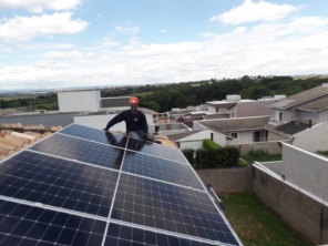 Foto de ENSOLED Energia Renovável em Paulínia, SP por Solutudo