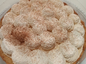 Banoffe(doce de banana,chantily,paçoca e canela)