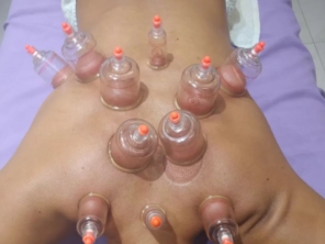 Foto de Flavia Massoterapeuta - Terapia com as mãos em Aracaju, SE por Solutudo