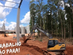 Foto de A. F. Meneghel em Taguaí, SP por Solutudo