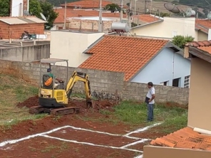 Foto de A. F. Meneghel em Taguaí, SP por Solutudo