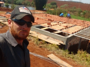 Foto de Rafael Pagani Construções & Vidraçaria em Bernardino de Campos, SP por Solutudo