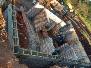 Foto de Rafael Pagani Construções & Vidraçaria em Bernardino de Campos, SP por Solutudo