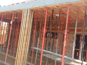 Foto de Rafael Pagani Construções & Vidraçaria em Bernardino de Campos, SP por Solutudo