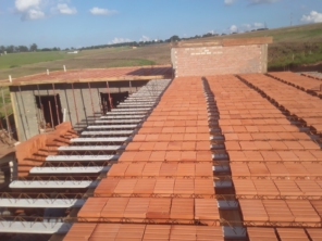 Foto de Rafael Pagani Construções & Vidraçaria em Bernardino de Campos, SP por Solutudo