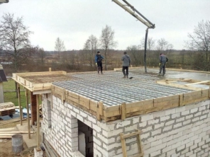 Foto de Construtora Eiffel em Ninho Verde II Eco Residence, SP por Solutudo