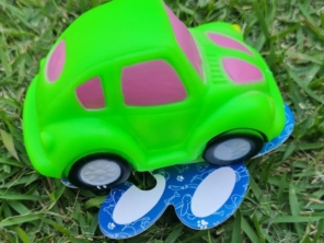 Mordedor Carrinho *** Medidas aproximadas: 8cm