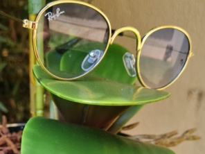 Óculos RayBan Pet *** Medidas aproximadas: 11cm