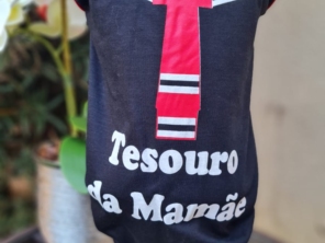 Regata Tesouro da Mamãe *** Tam 4 * Comprimento: 34cm * Tórax: 44cm * Pescoço: 26cm