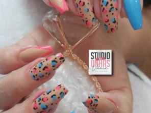 Foto de Studio Dellas em Botucatu, SP por Solutudo