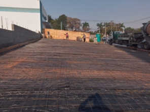 Foto de Construtora Concret em Piracicaba, SP por Solutudo