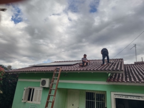 Foto de Luz do Alto Energia em Salvador do Sul, RS por Solutudo